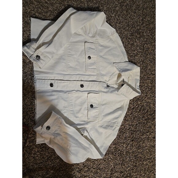 Aerie Ivory Cropped  Medium Raw Hem Boxy Lightweight Jean Jacket Size Medium - Picture 13 of 13
